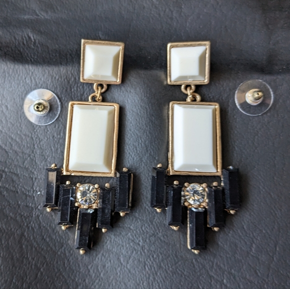Kenneth Jay Lane KJL Art Deco Retro Cream Black Rhinestone Chandelier Earrings - Picture 8 of 11